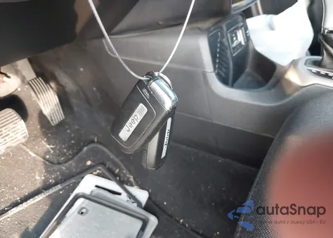 2017 Jeep Renegade Latitude Fwd из США, поврежденный, VIN ZACCJABB4HPE40565